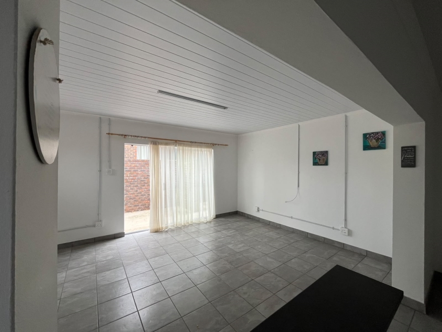 1 Bedroom Property for Sale in Seavale Eastern Cape